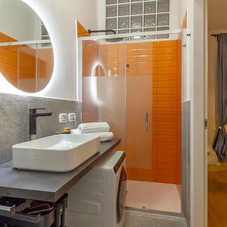 Cozy Threeroom In The Heart Of *